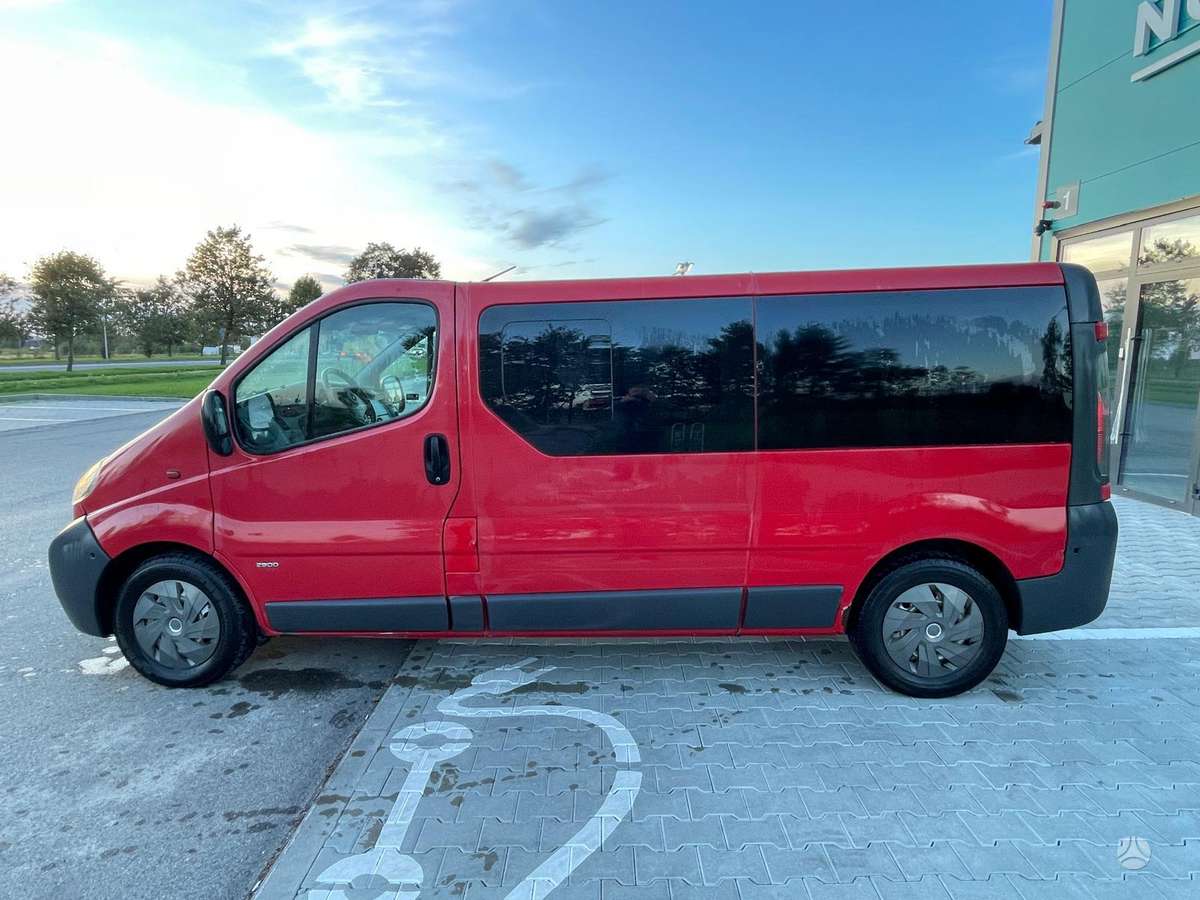 Opel Vivaro 2004 — photo 6