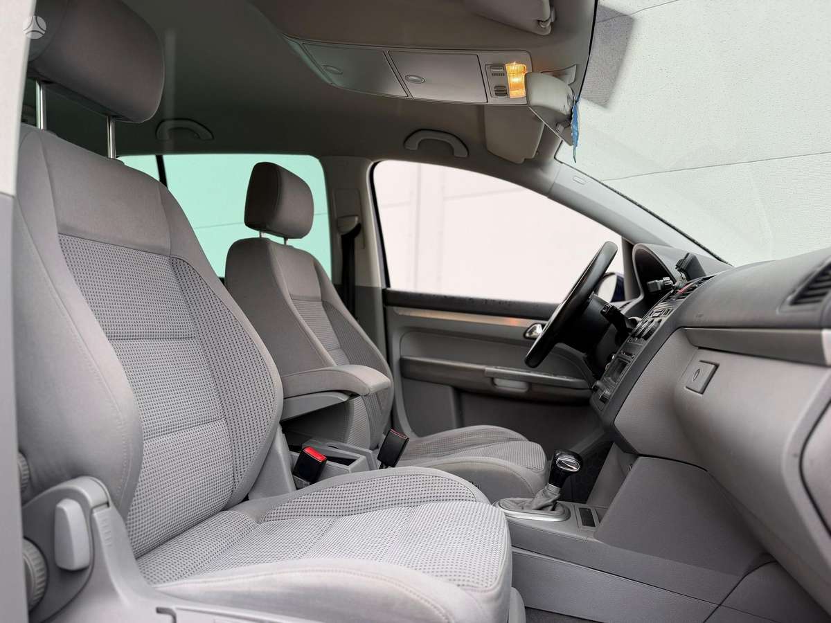 Volkswagen Touran 2006 — photo 10