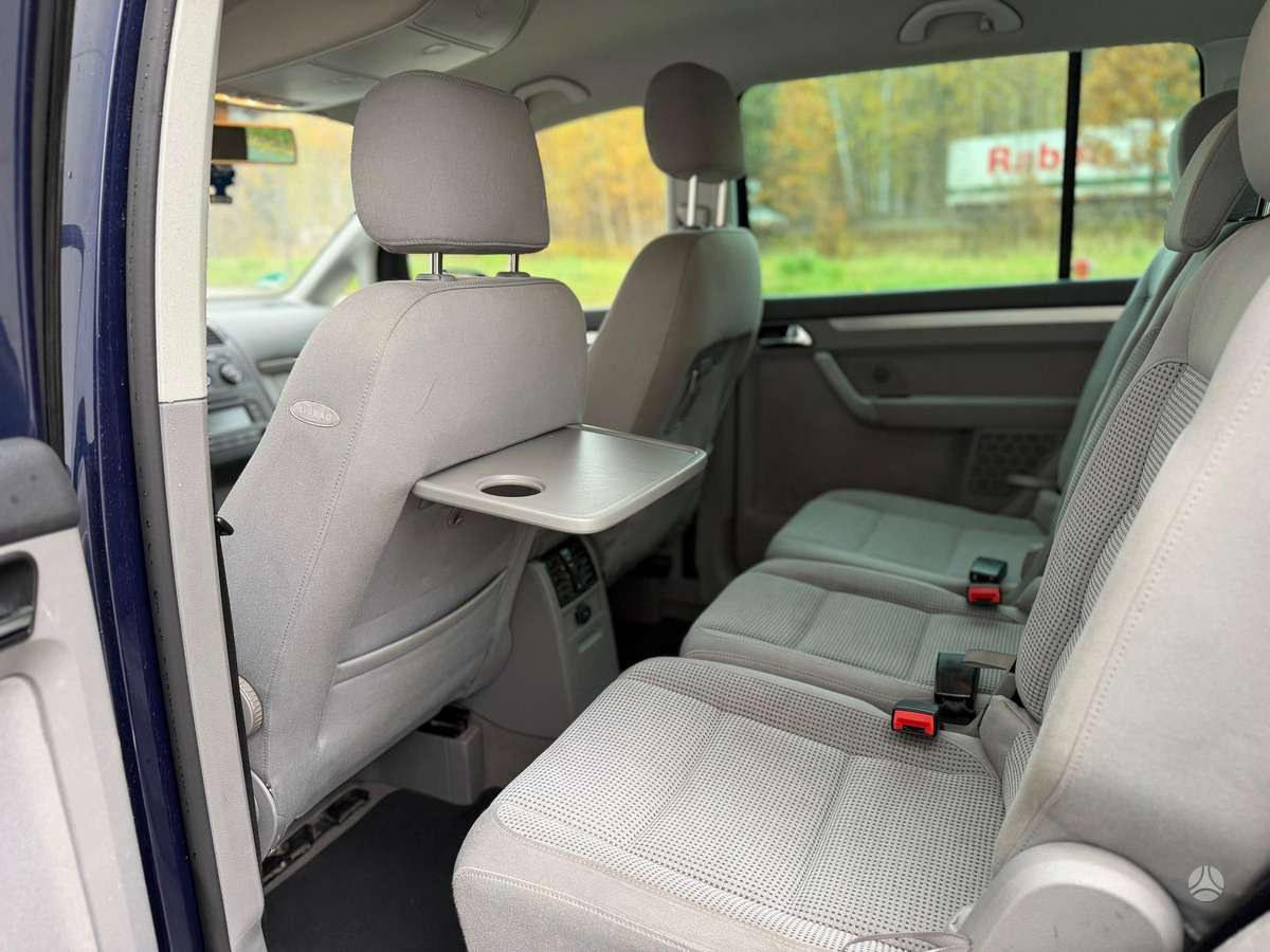 Volkswagen Touran 2006 — photo 12