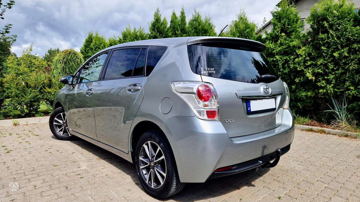 Toyota Verso 2013 — photo 11