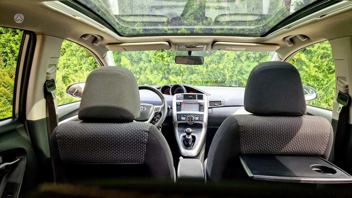 Toyota Verso 2013 — photo 17
