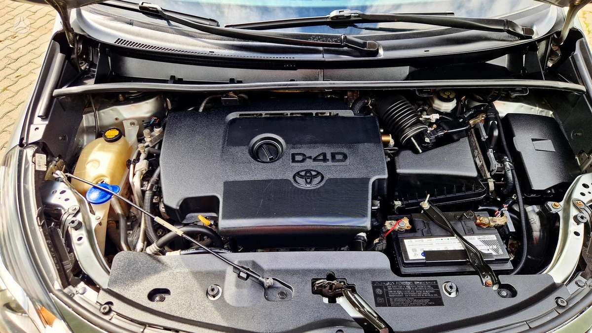 Toyota Verso 2013 — photo 34
