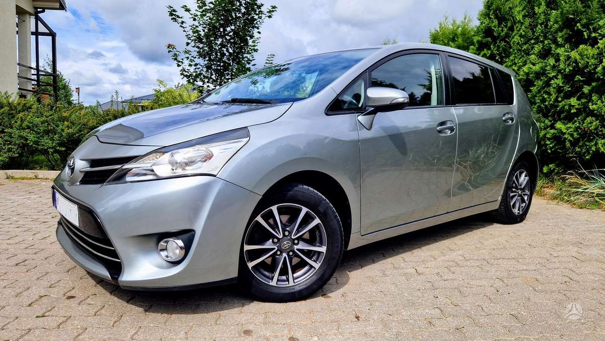 Toyota Verso 2013 — photo 7