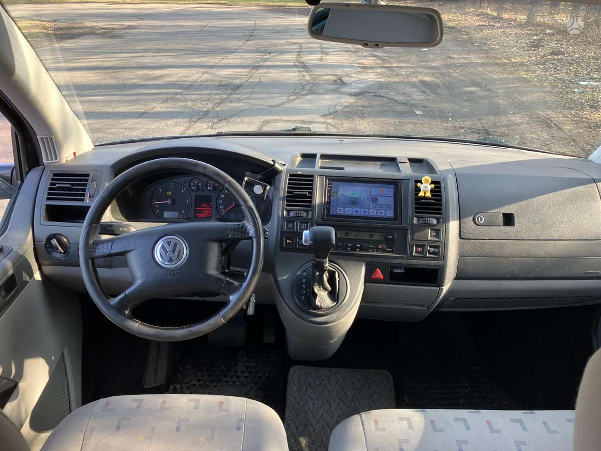 Volkswagen Caravelle 2006 — photo 10