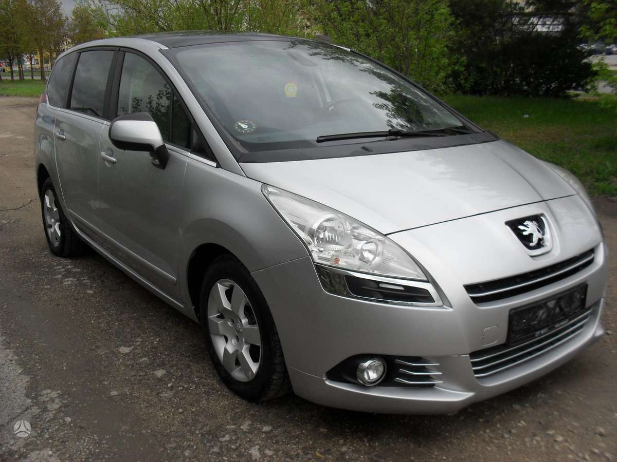 Peugeot 5008 2012 — engine 1997 cm³, 150 HP (110kW)