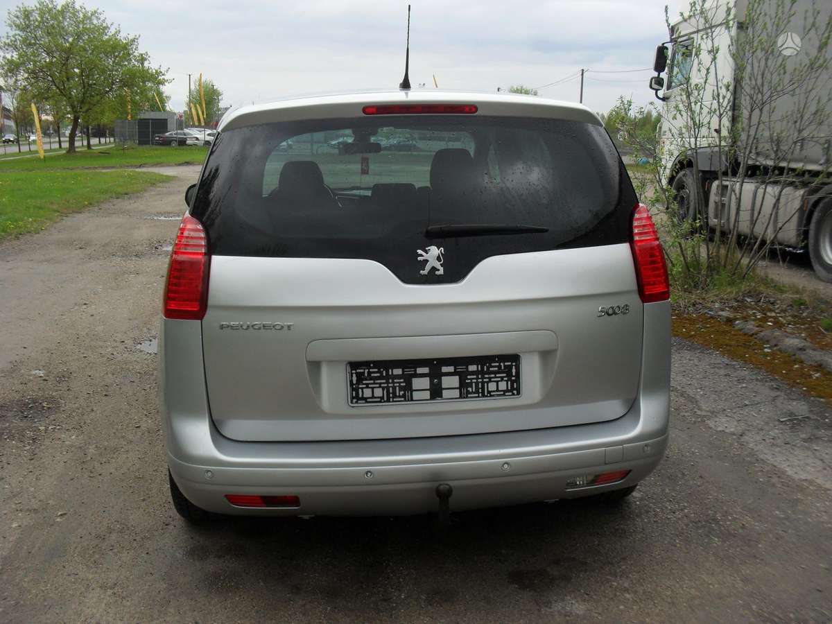 Peugeot 5008 2012 — photo 7