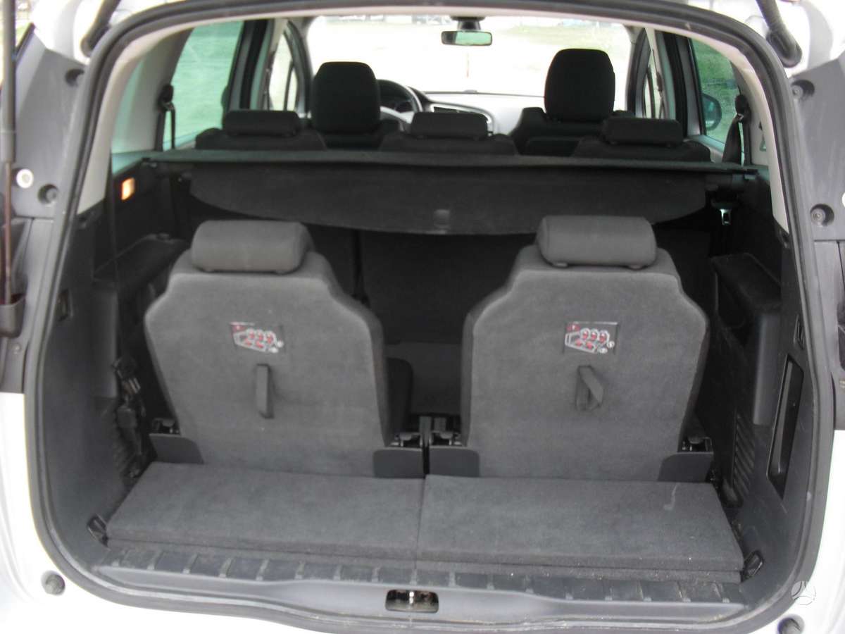 Peugeot 5008 2012 — photo 8