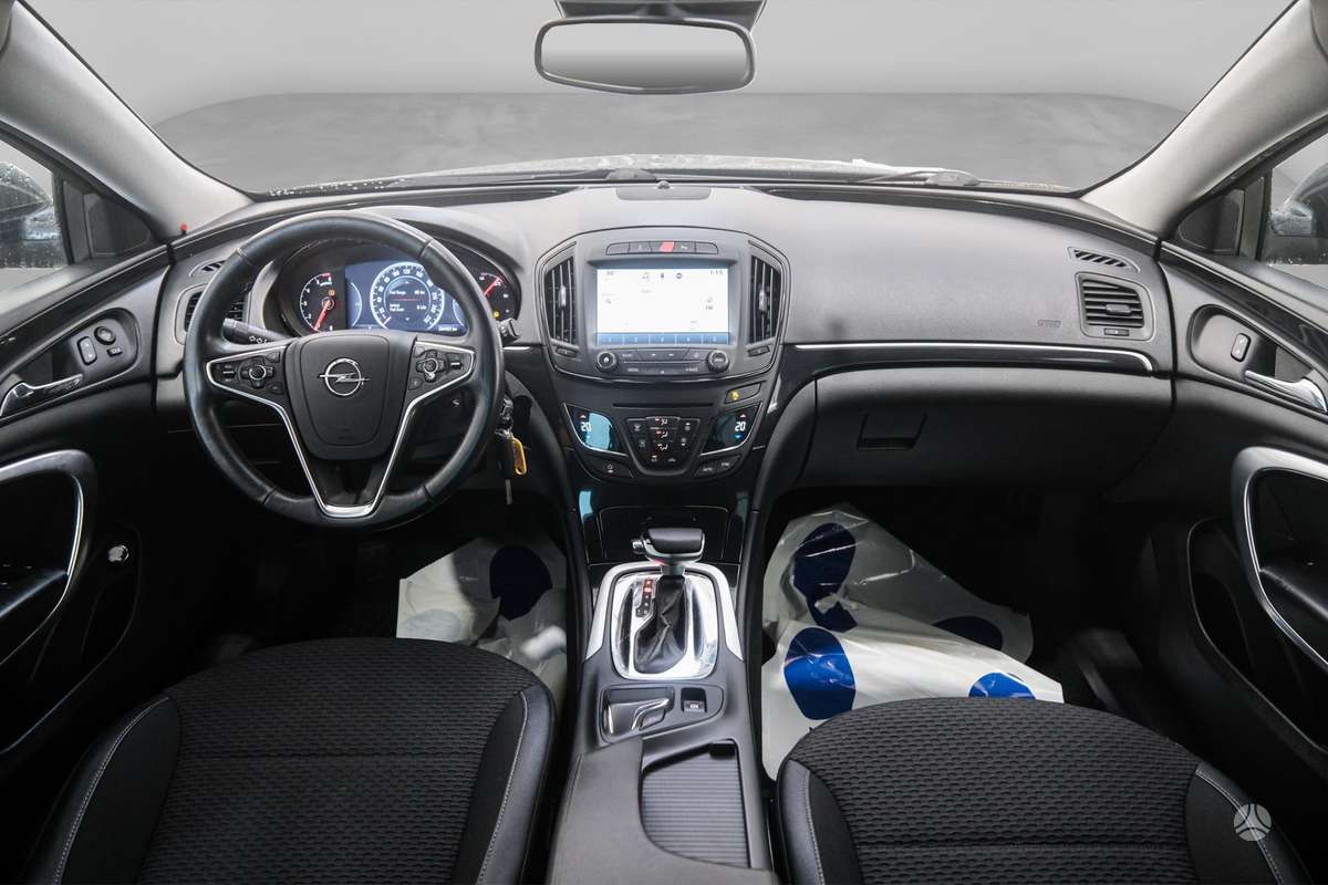Opel Insignia 2015 — photo 9
