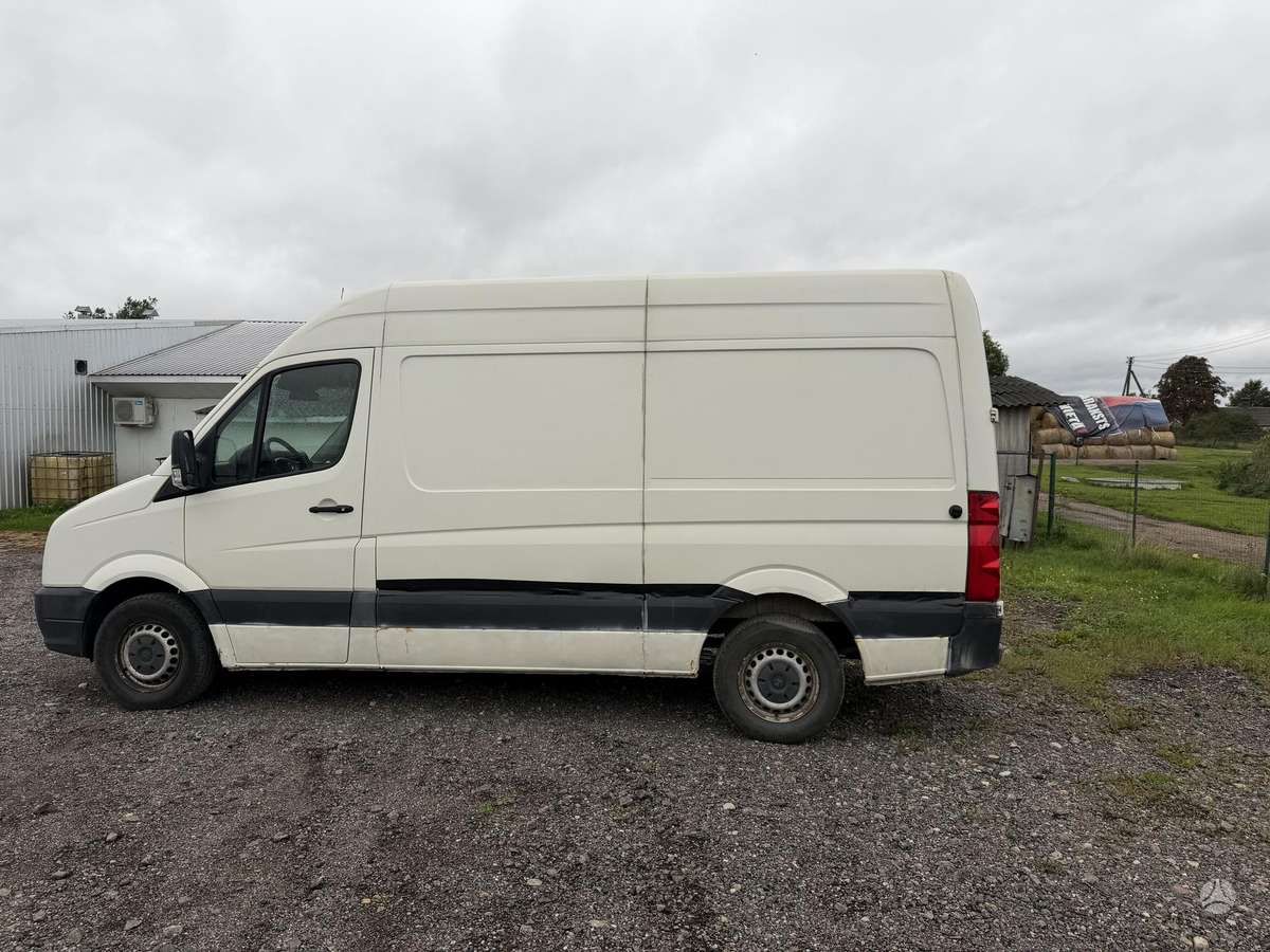 Volkswagen Crafter 2006 — engine 2461 cm³, 136 HP (100kW)
