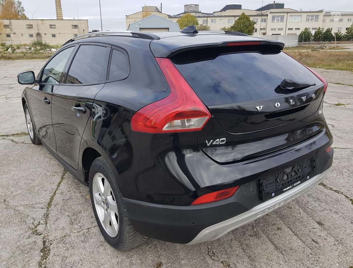 Volvo V40 2013 — photo 6