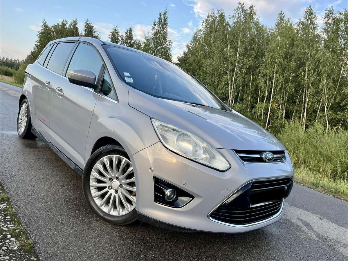 Ford Grand 2010 — авто для ЗСУ з Європи
