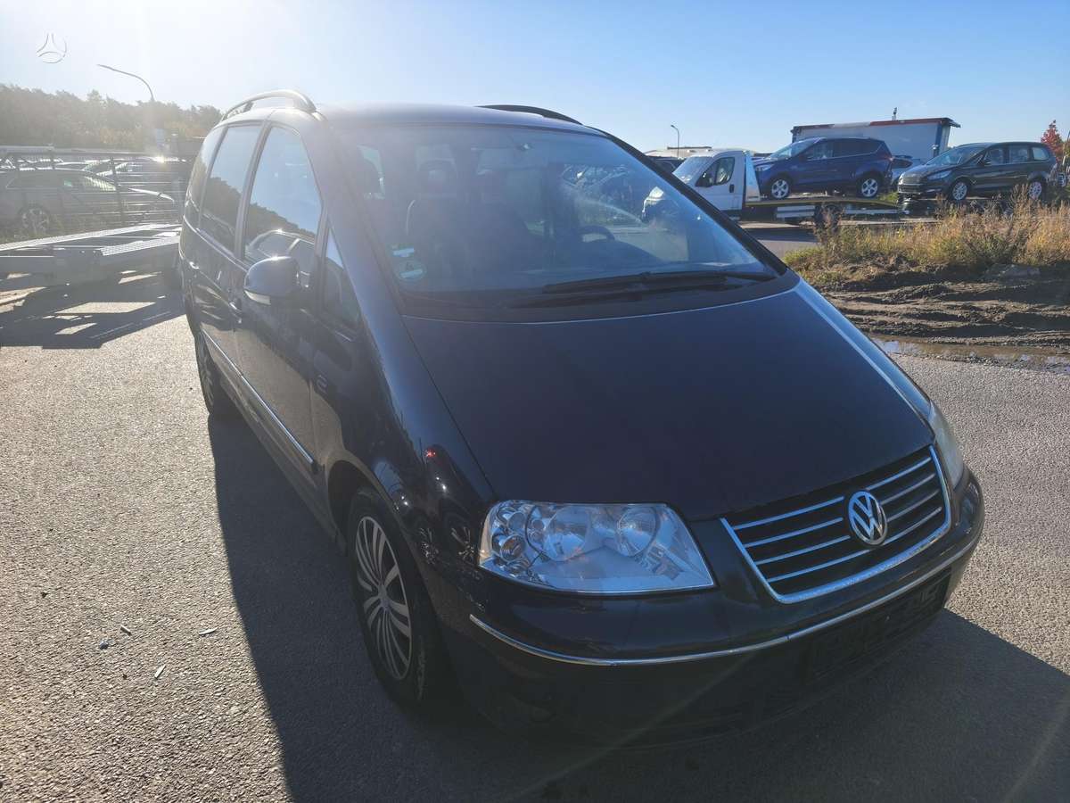 Volkswagen Sharan 2005 — interior