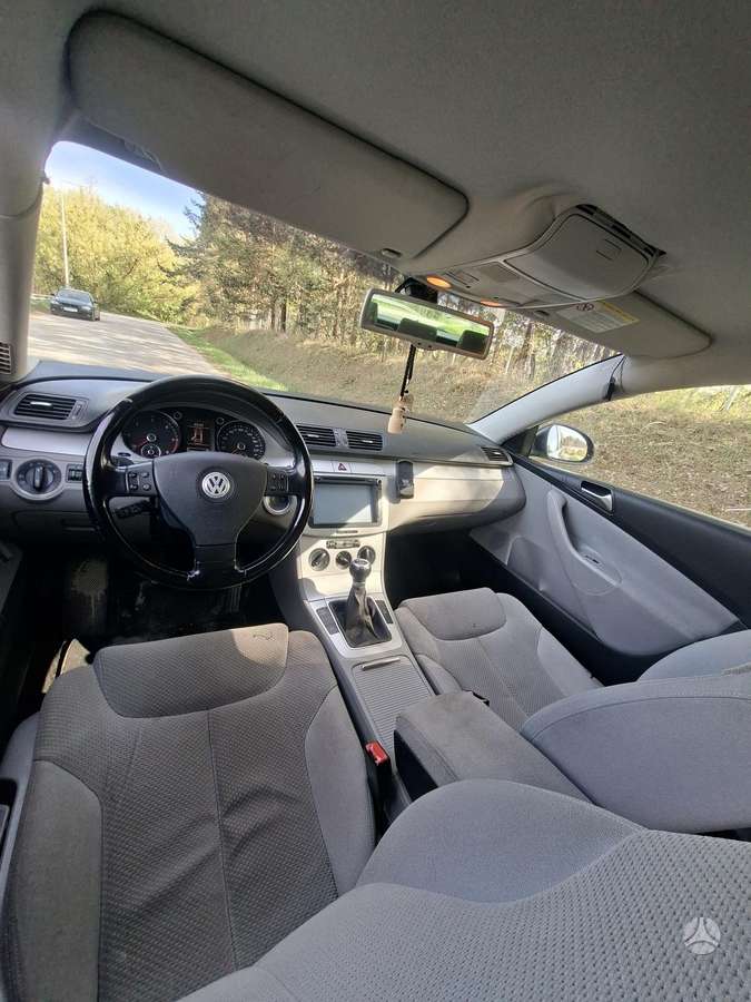 Volkswagen Passat 2010 — photo 6