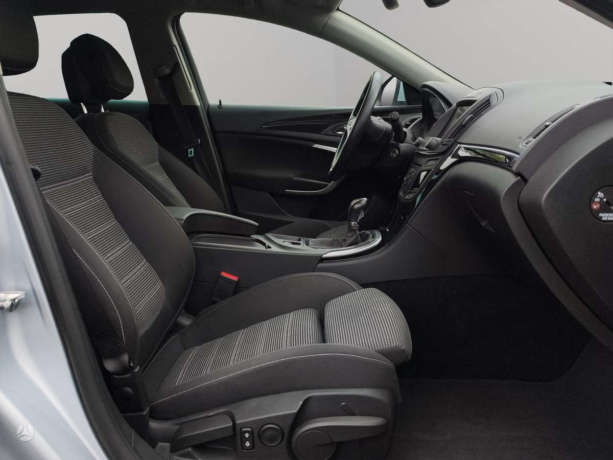 Opel Insignia 2014 — photo 8