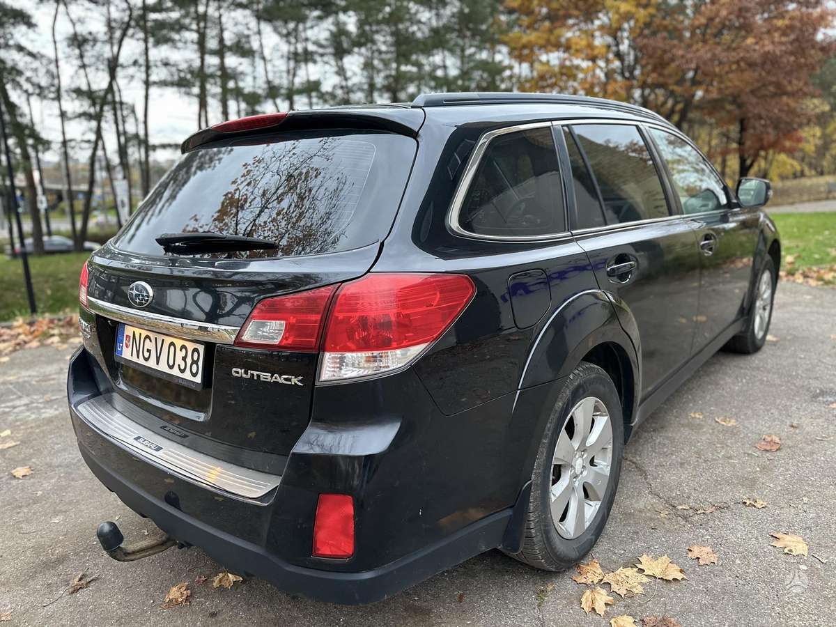 Subaru Outback 2012 — photo 12
