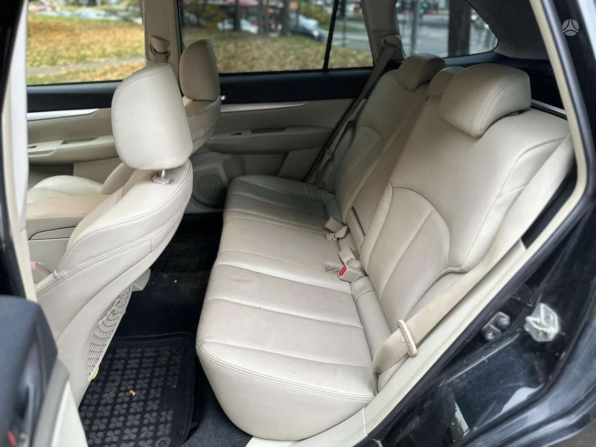 Subaru Outback 2012 — photo 15
