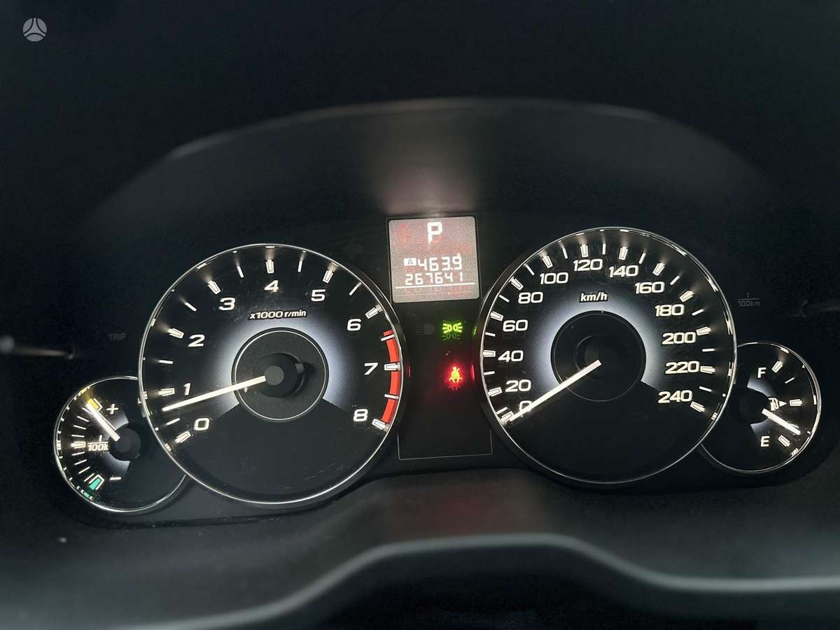 Subaru Outback 2012 — photo 18