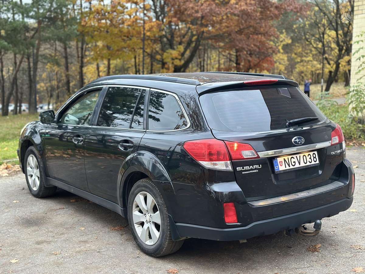 Subaru Outback 2012 — photo 8