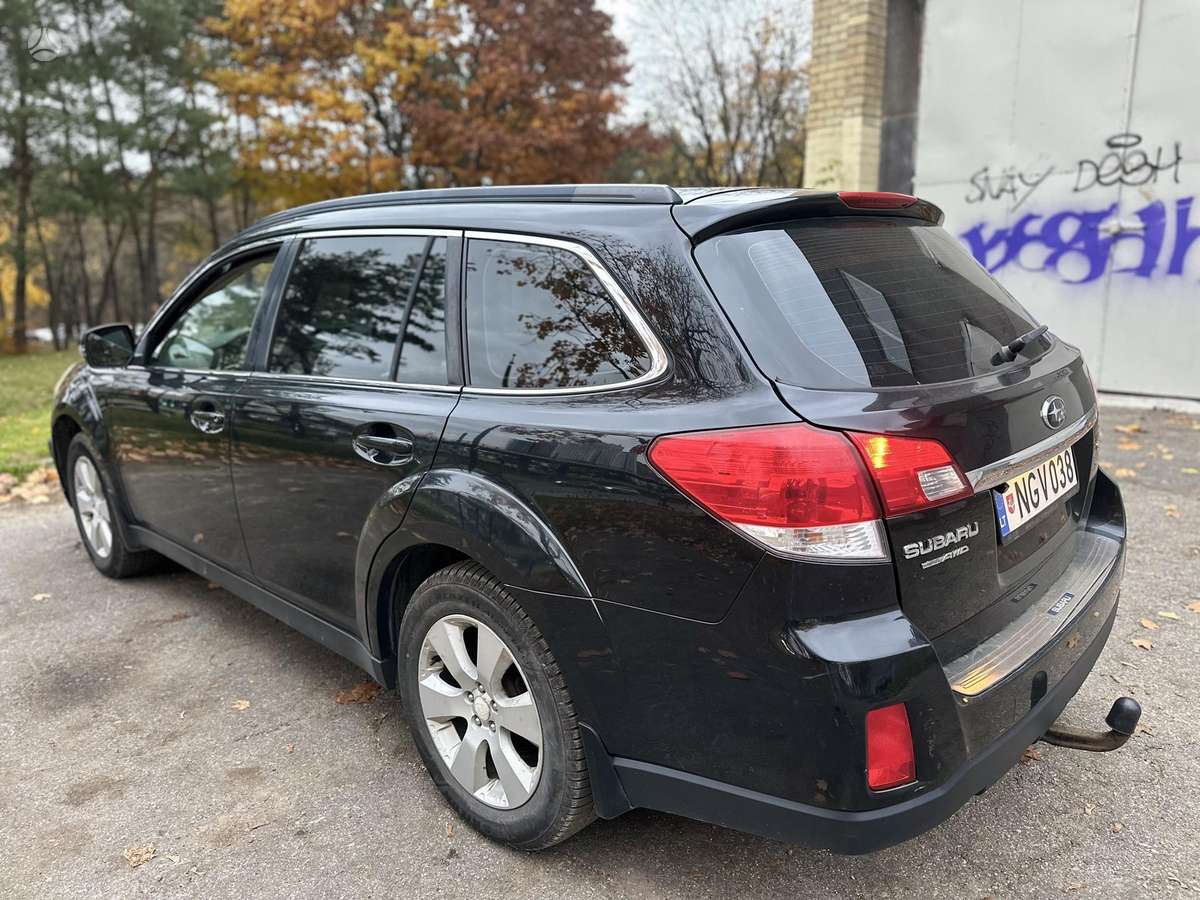 Subaru Outback 2012 — photo 9