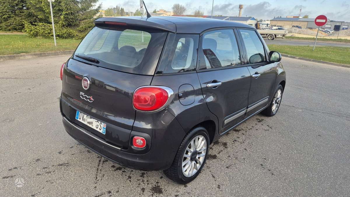 Fiat 500L 2015 — photo 13