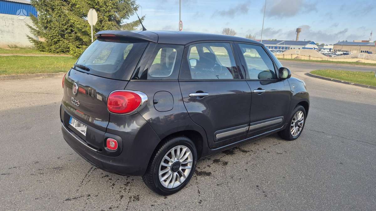 Fiat 500L 2015 — photo 8