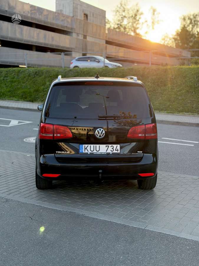 Volkswagen Touran 2012 — photo 5