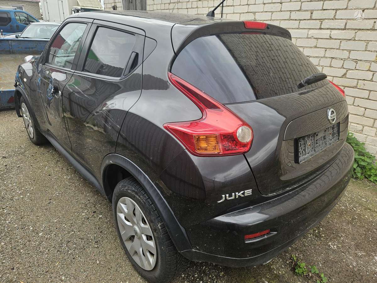 Nissan Juke 2011 — photo 12
