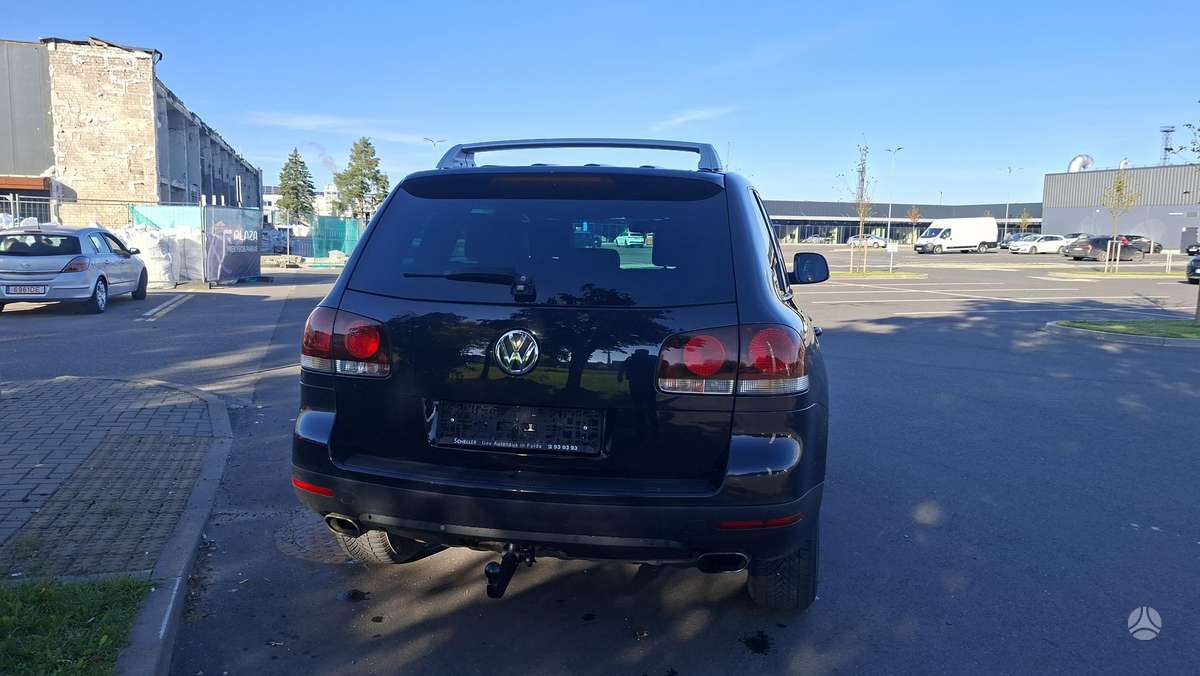 Volkswagen Touareg 2009 — photo 10