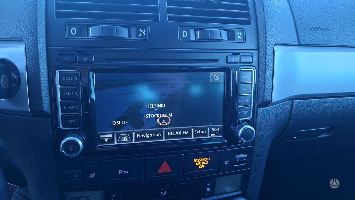 Volkswagen Touareg 2009 — photo 23