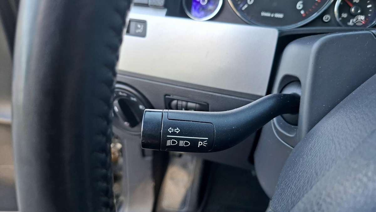 Volkswagen Touareg 2009 — photo 29