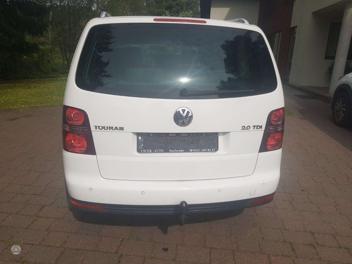 Volkswagen Touran 2008 — engine 2000 cm³, 170 HP (125kW)