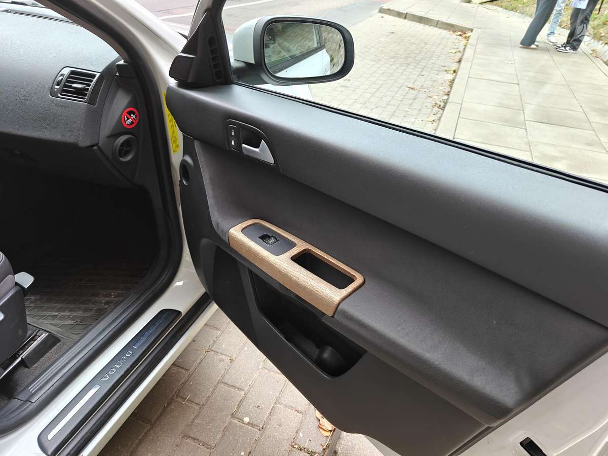 Volvo V50 2007 — photo 10
