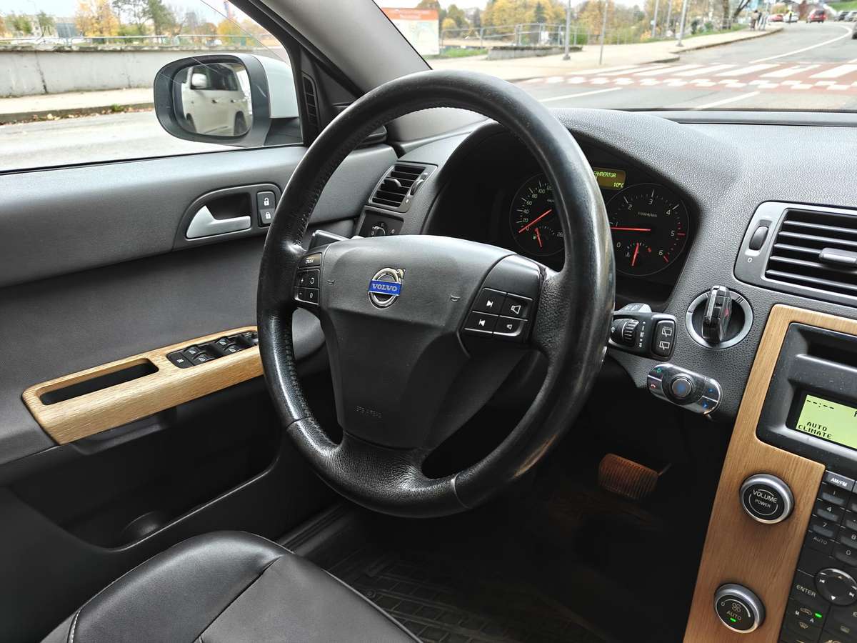 Volvo V50 2007 — photo 15