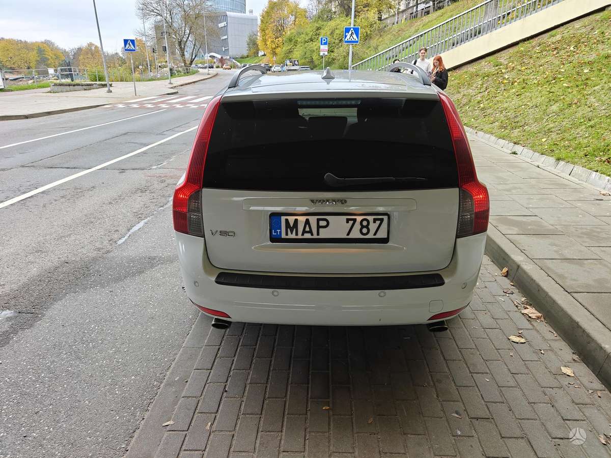 Volvo V50 2007 — photo 6