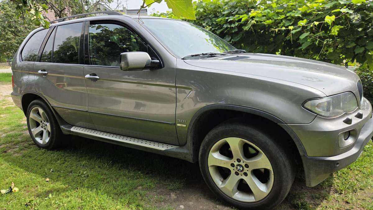 BMW X5 2004 — вигляд ззаду