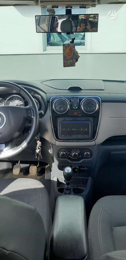 Dacia Lodgy 2012 — photo 13