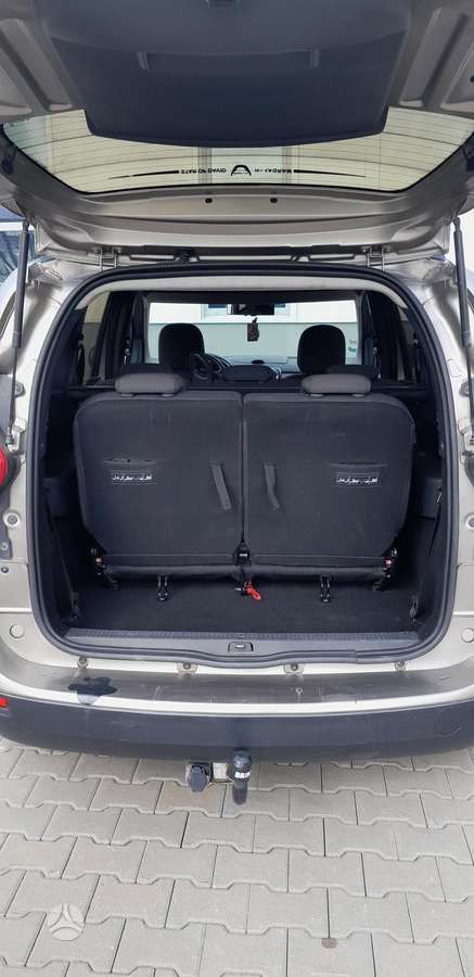 Dacia Lodgy 2012 — photo 5