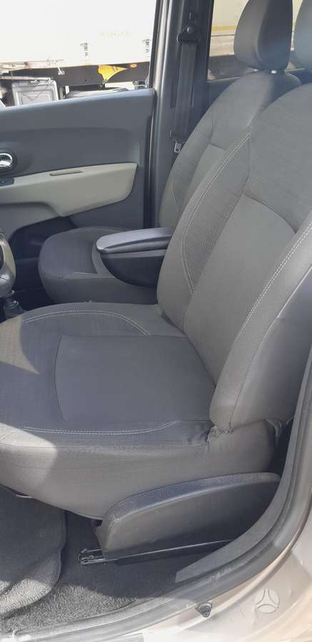 Dacia Lodgy 2012 — photo 7