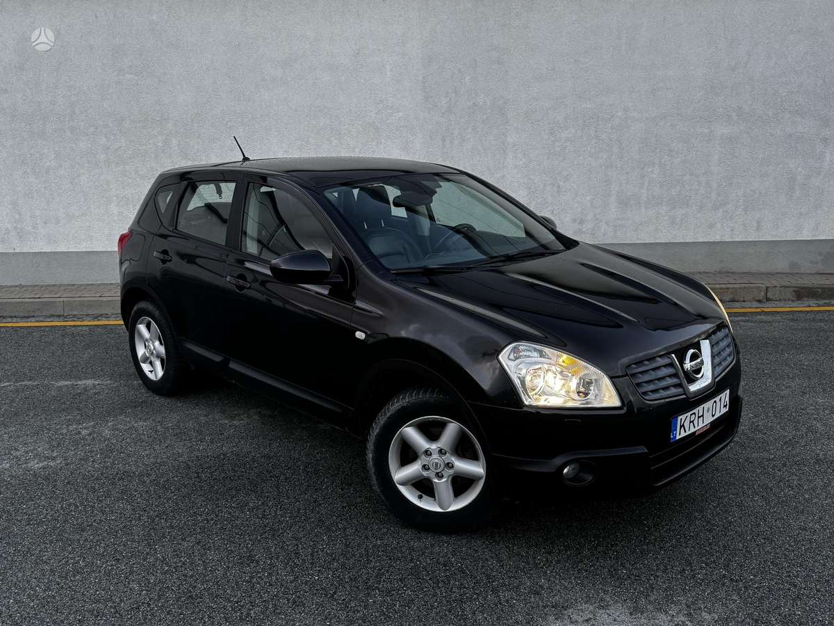 Nissan Qashqai 2008 — rear view