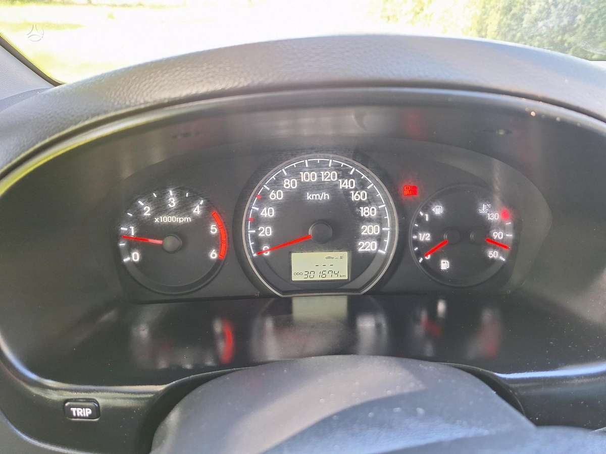 Hyundai H1 2009 — photo 10