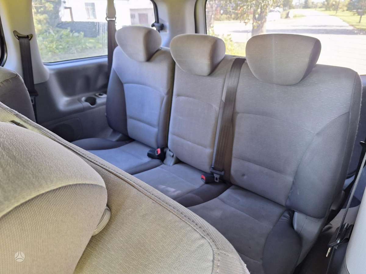 Hyundai H1 2009 — photo 7