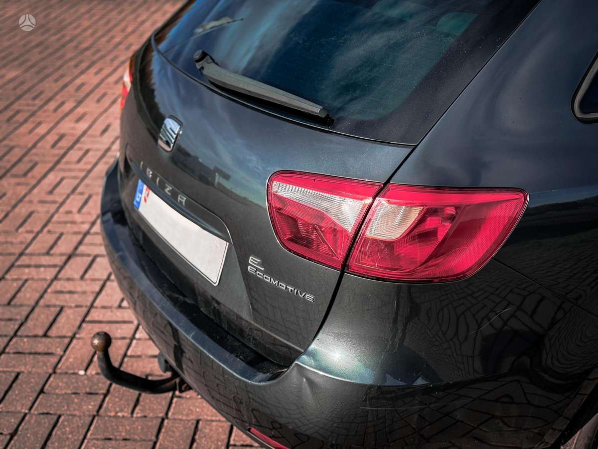 Seat Ibiza 2011 — photo 9