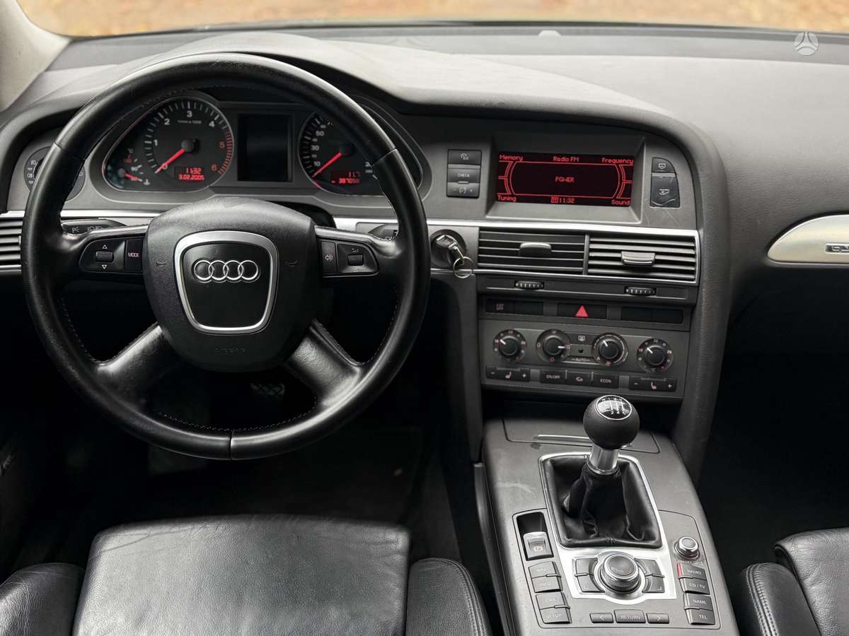Audi A6 2005 — фото 35