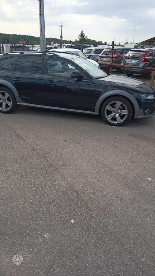 Audi A4 2012 — вигляд ззаду