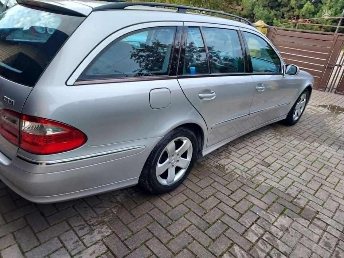 Mercedes-Benz 320 2004 — photo 5