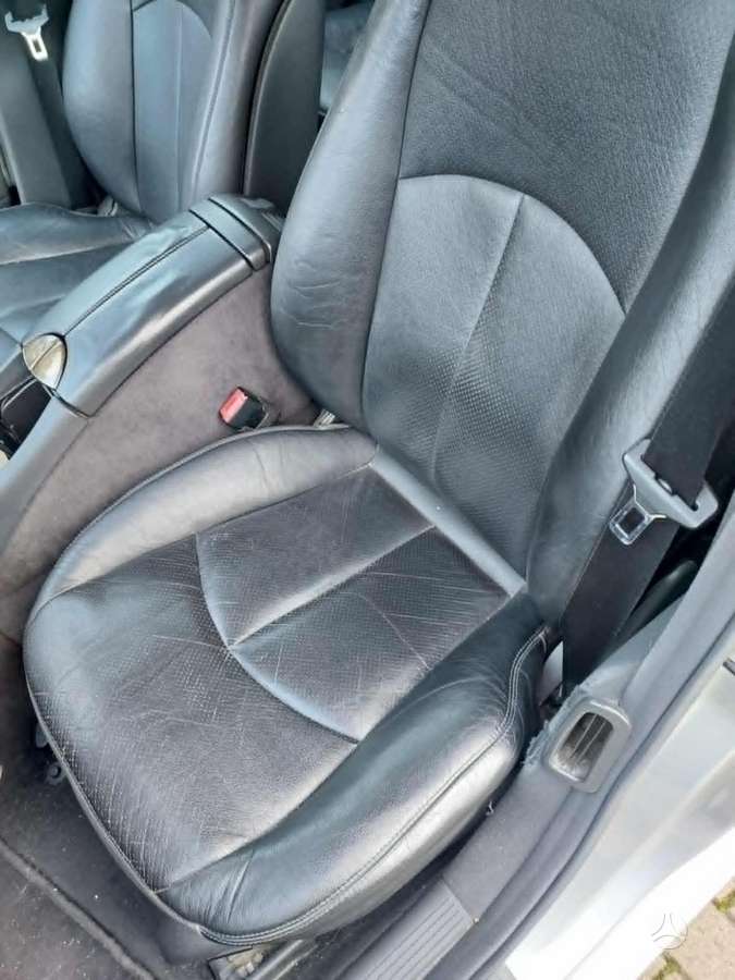 Mercedes-Benz 320 2004 — photo 7