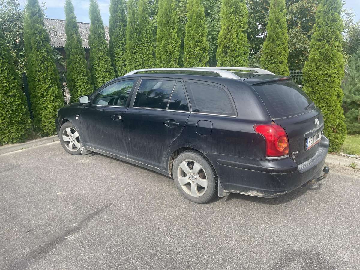 Toyota Avensis 2005 — авто для ЗСУ з Європи