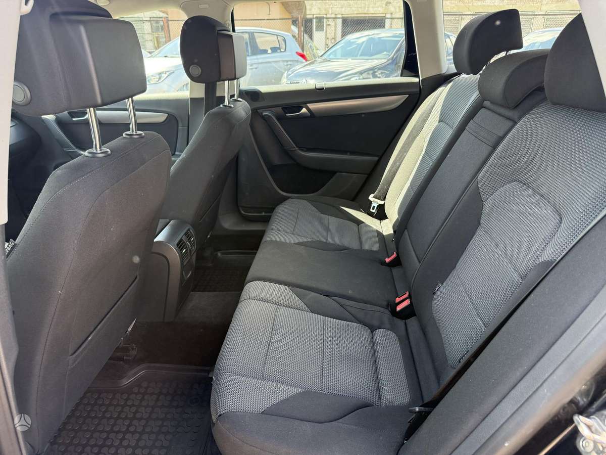 Volkswagen Passat 2014 — photo 15