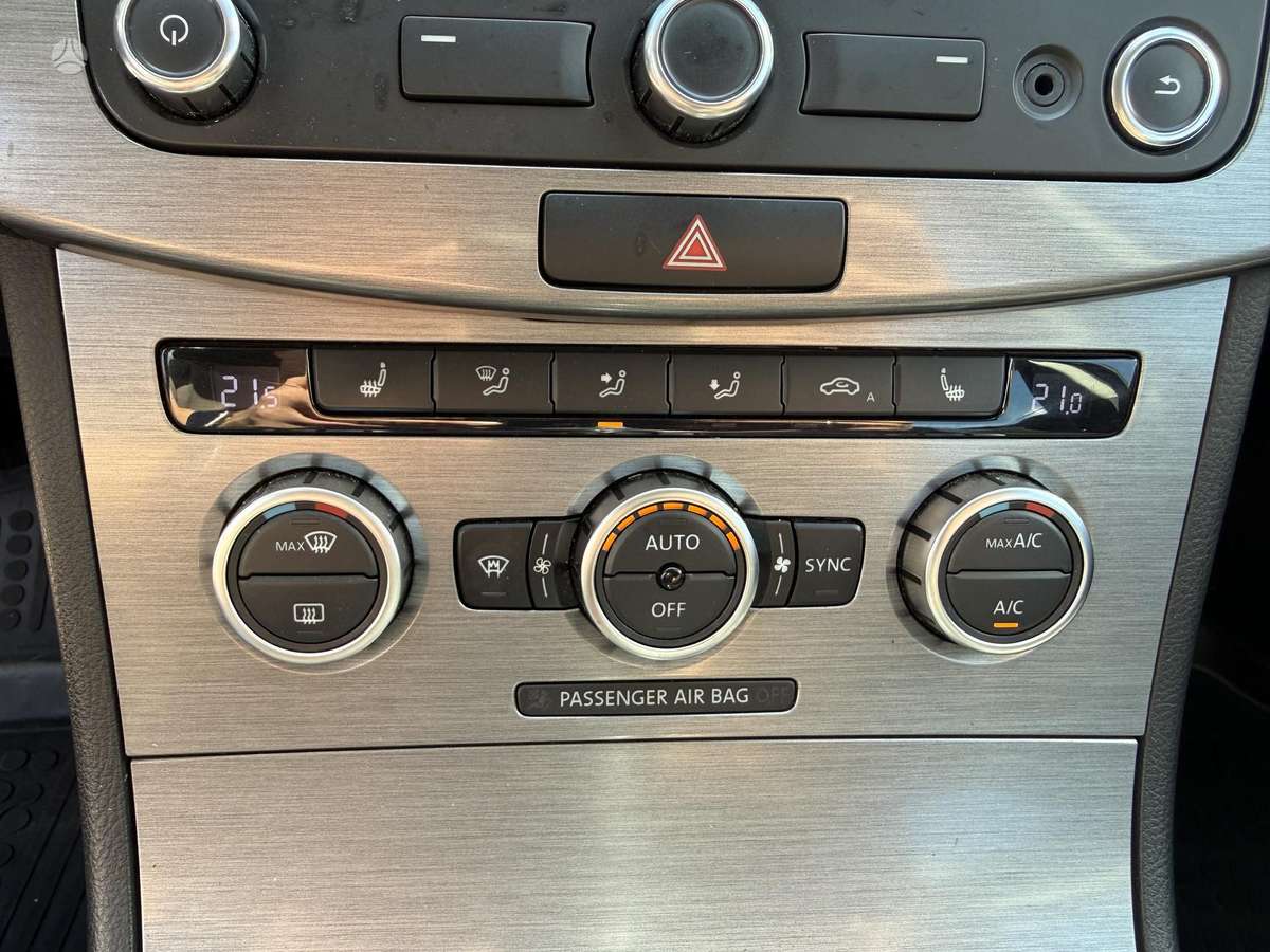 Volkswagen Passat 2014 — photo 20