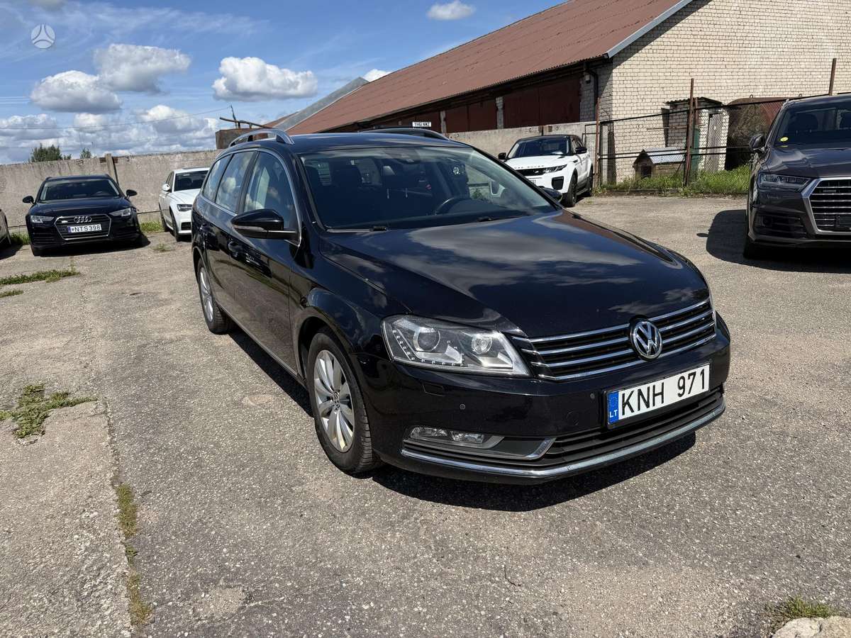 Volkswagen Passat 2014 — interior